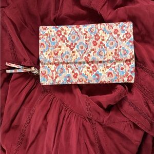 Floral Patterned Clutch